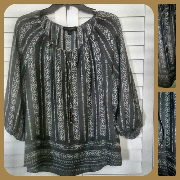 🍃🌿Boho Style Blouse🌿🍃 - Picture 1 of 4